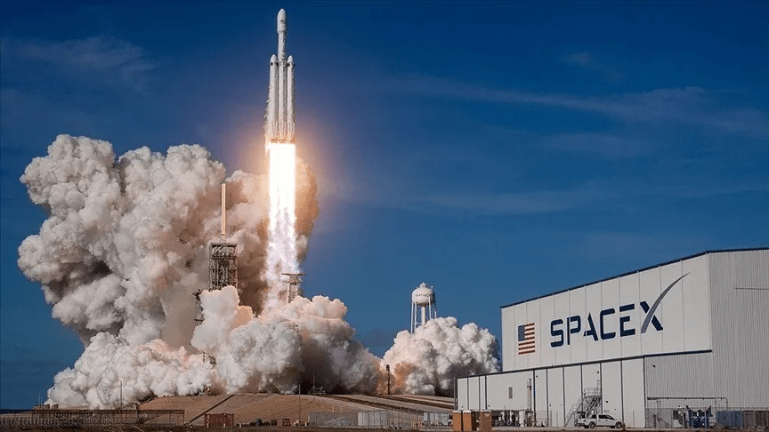 EXPLAINER – What is driving SpaceX’s record-breaking IPO valuation?