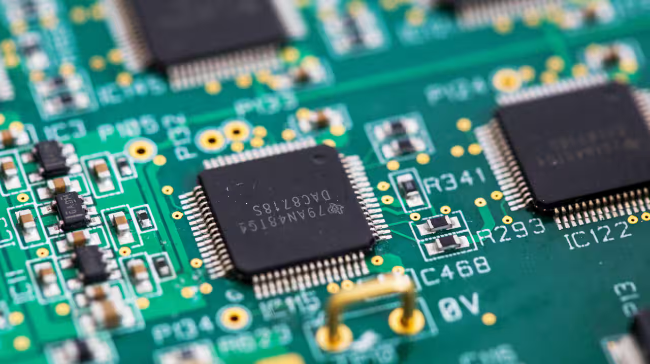 New Photonics Process Embeds Alignment Features Directly into Glass Components