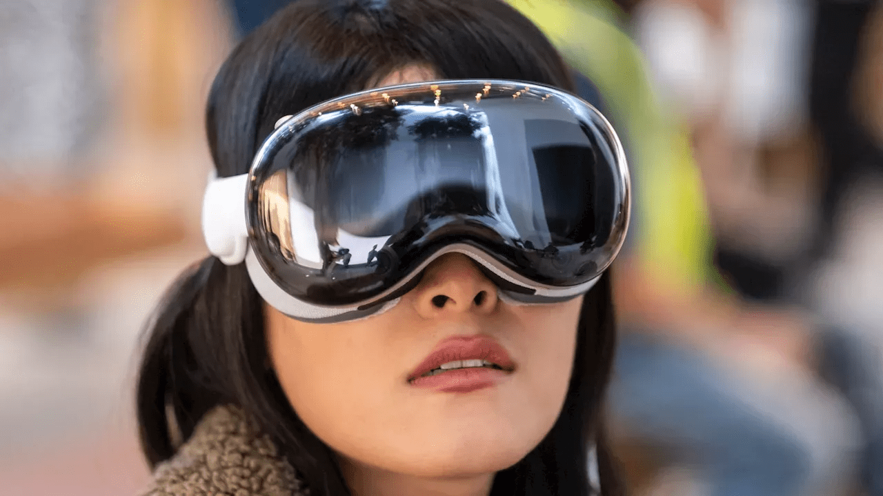 Why Virtual Reality Headsets Are Failing to Achieve Mainstream Adoption