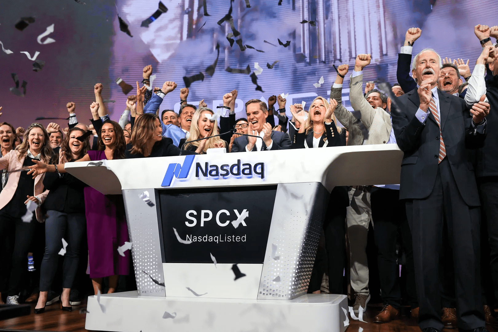 SpaceX Bars China and Hong Kong Investors From Its Record IPO, Citing US Export Rules