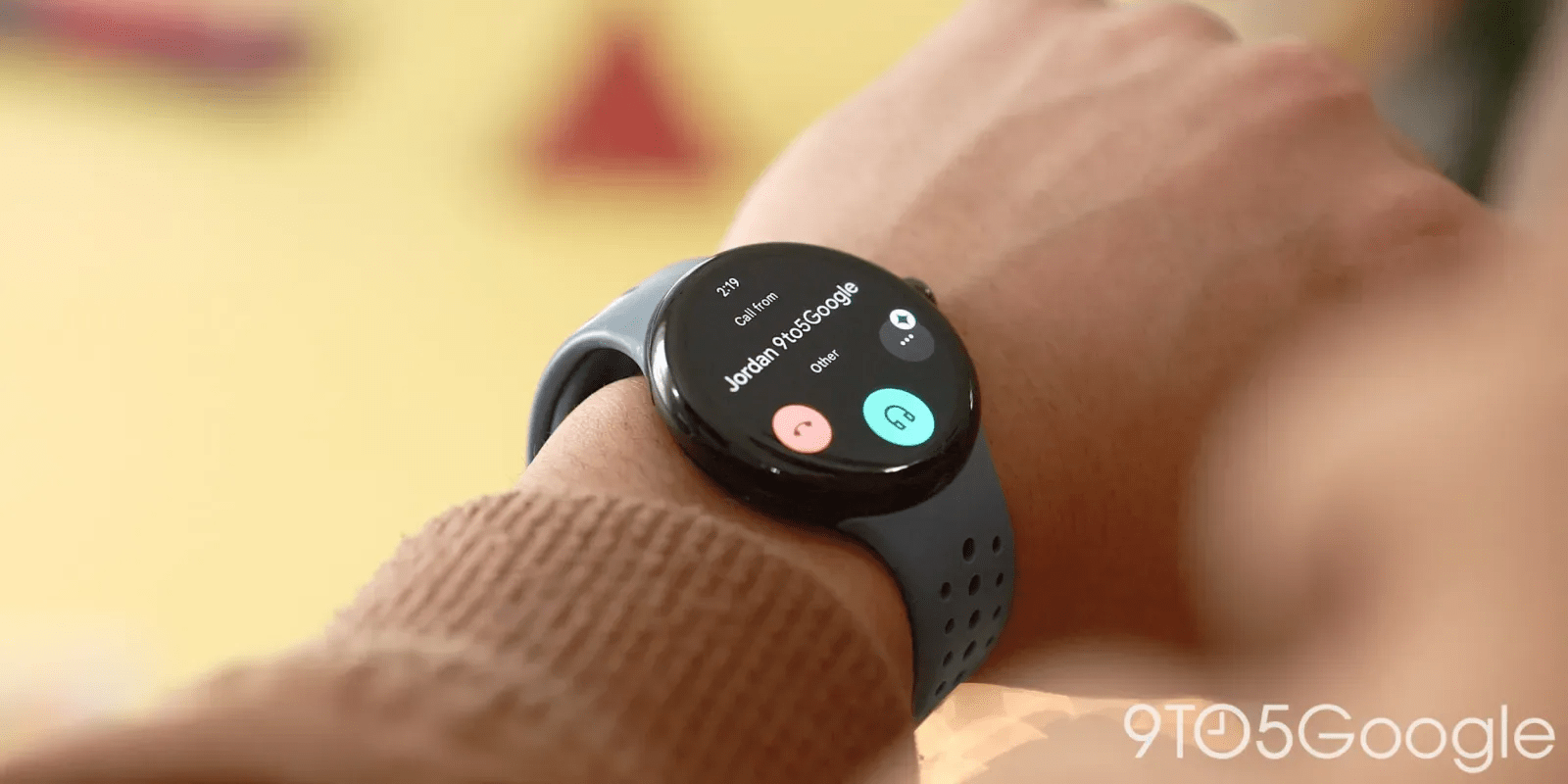 Google Phone app on Wear OS gets Material 3 Expressive redesign
