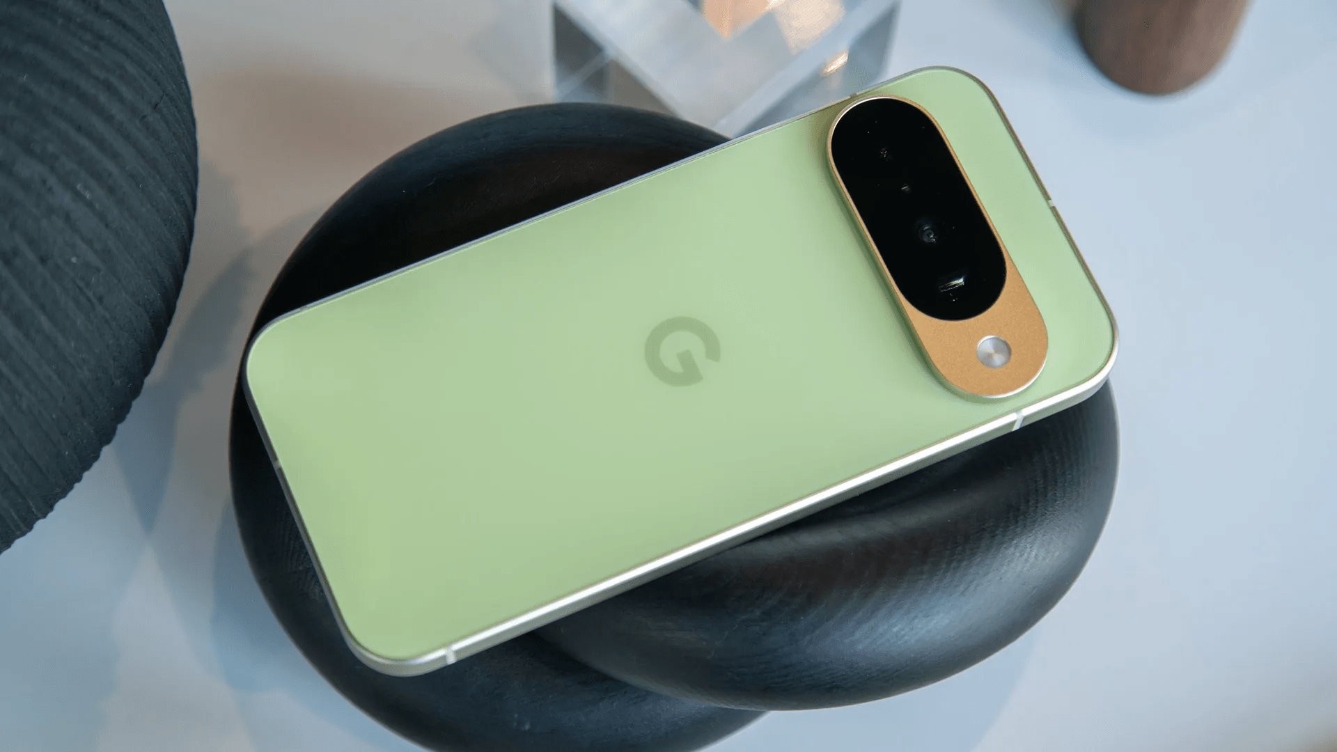 Google’s extensive June security update fixes tons of lingering Pixel problems