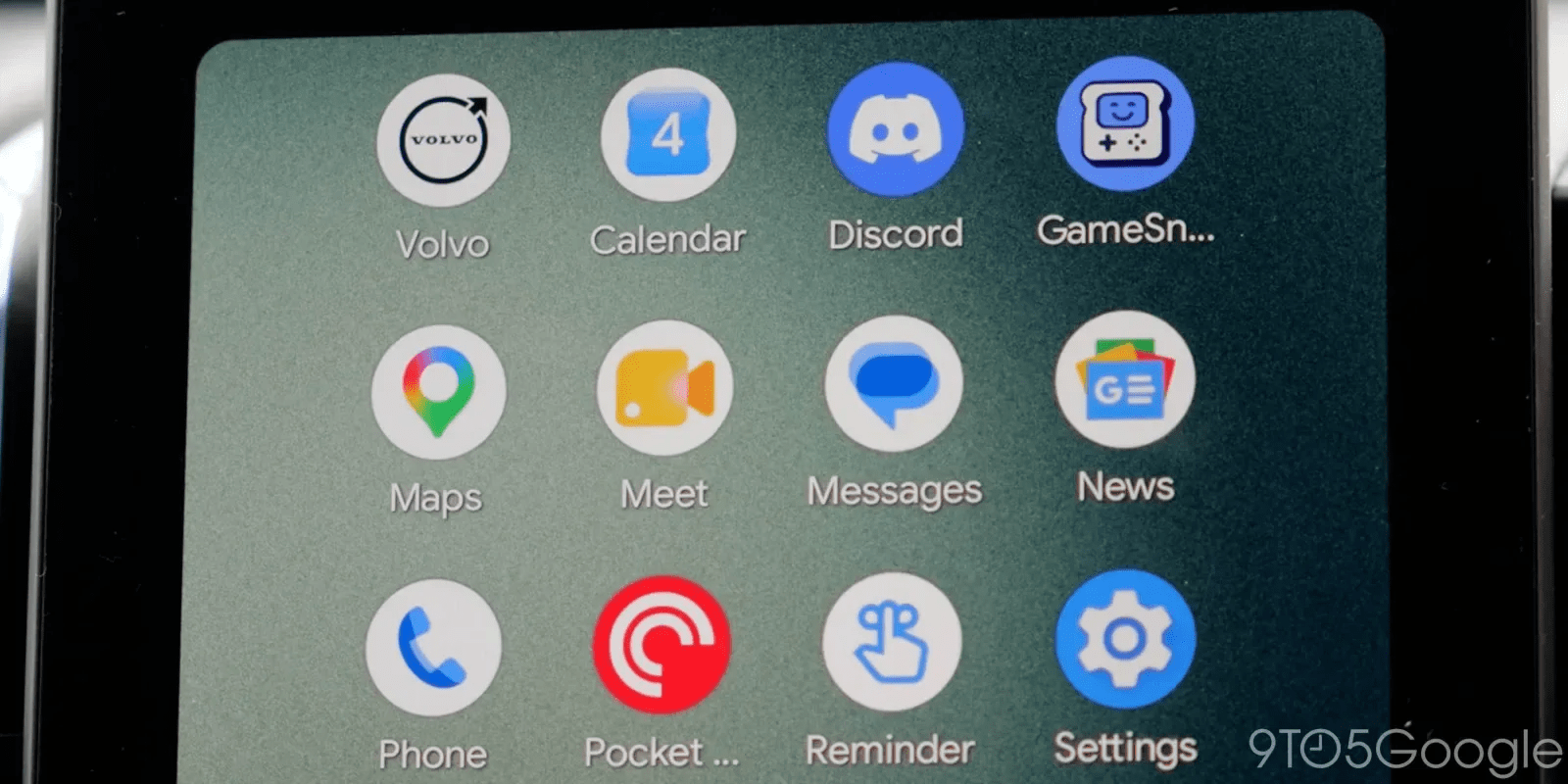 Android Auto has suddenly lost its Facebook Messenger app