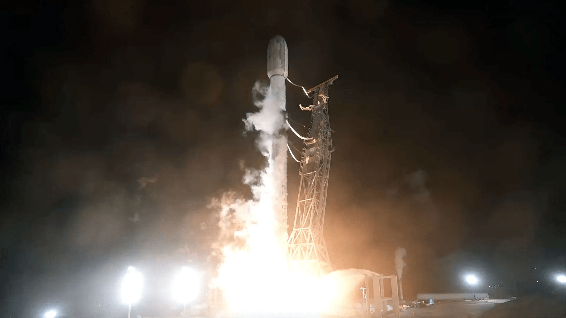 SpaceX launches new batch of US spy satellites from California