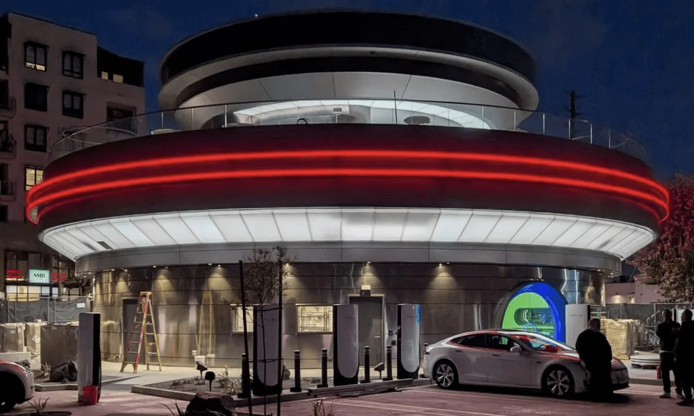 Tesla gets another layer of gamification with Free Supercharging on the line