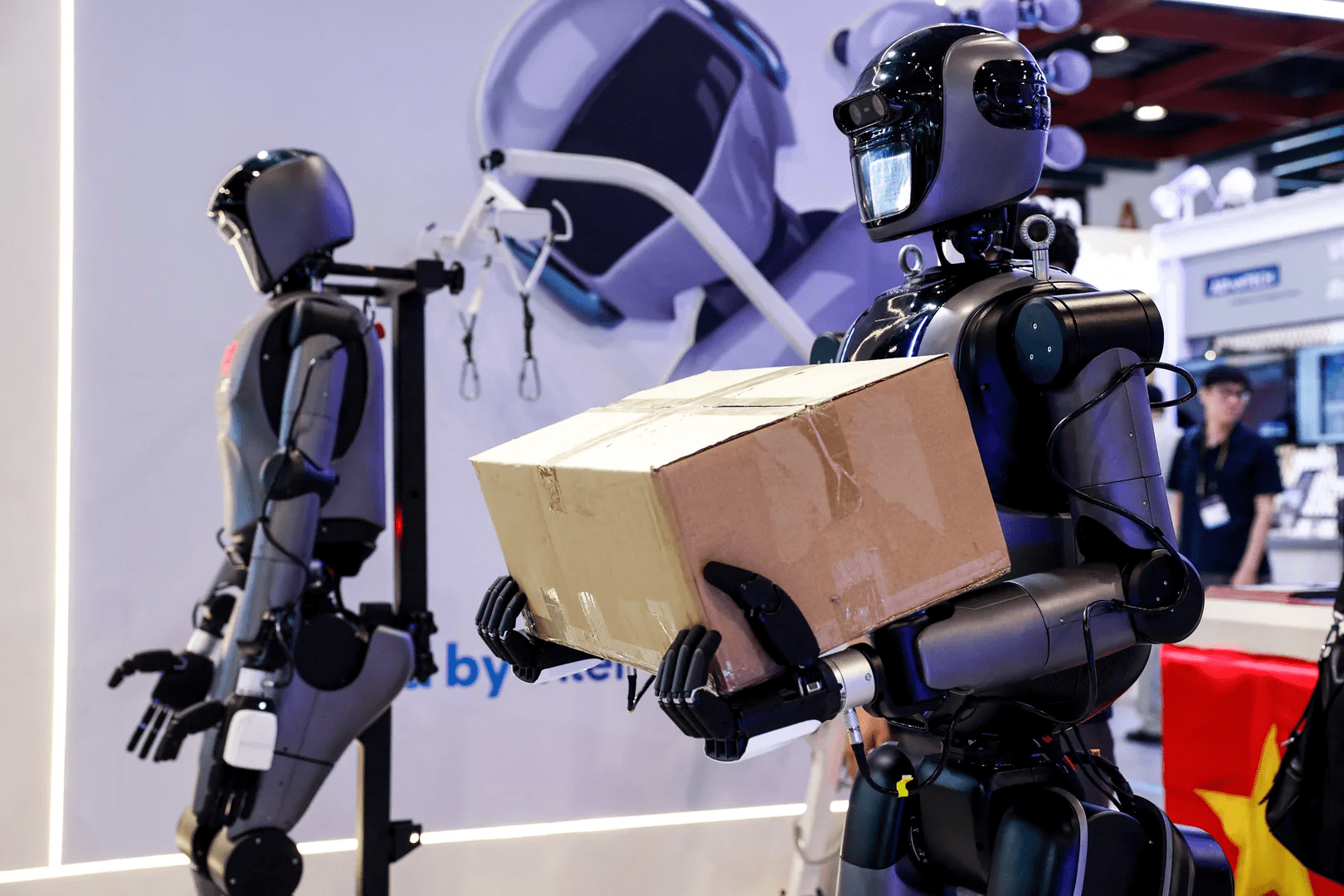 Unitree IPO Cleared, AGIBOT Hits 10,000 Units: China Humanoid Robot Duopoly Takes Shape