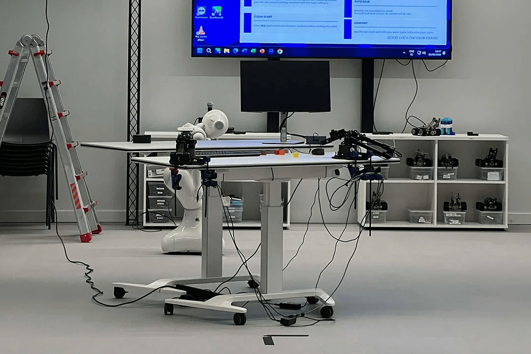 AI now taking over entry-level white-collar tasks — academics