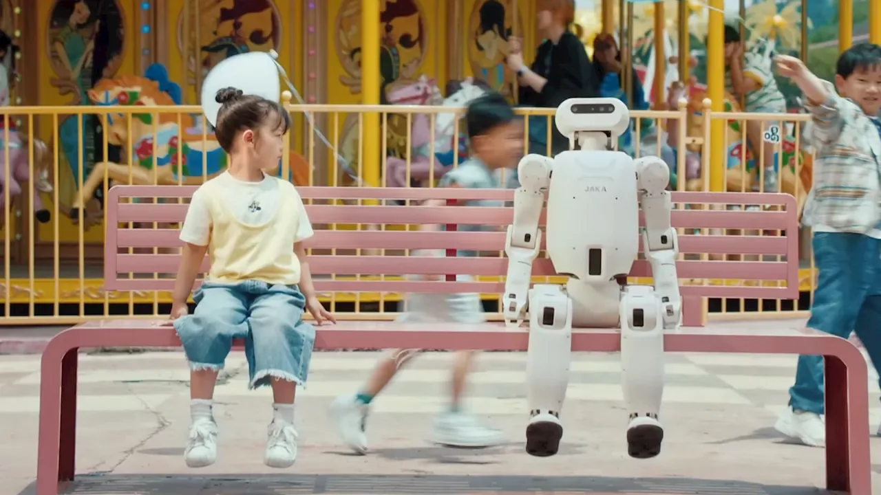 China: JAKA Pi targets labs, schools, and offices with compact humanoid