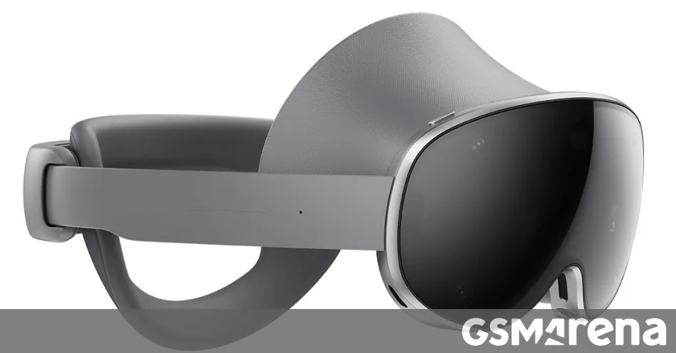 Samsung’s Galaxy XR headset finally lands in the UK
