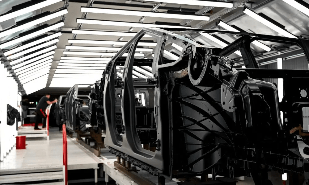 Tesla is using vehicle microphones to improve build quality: here’s how