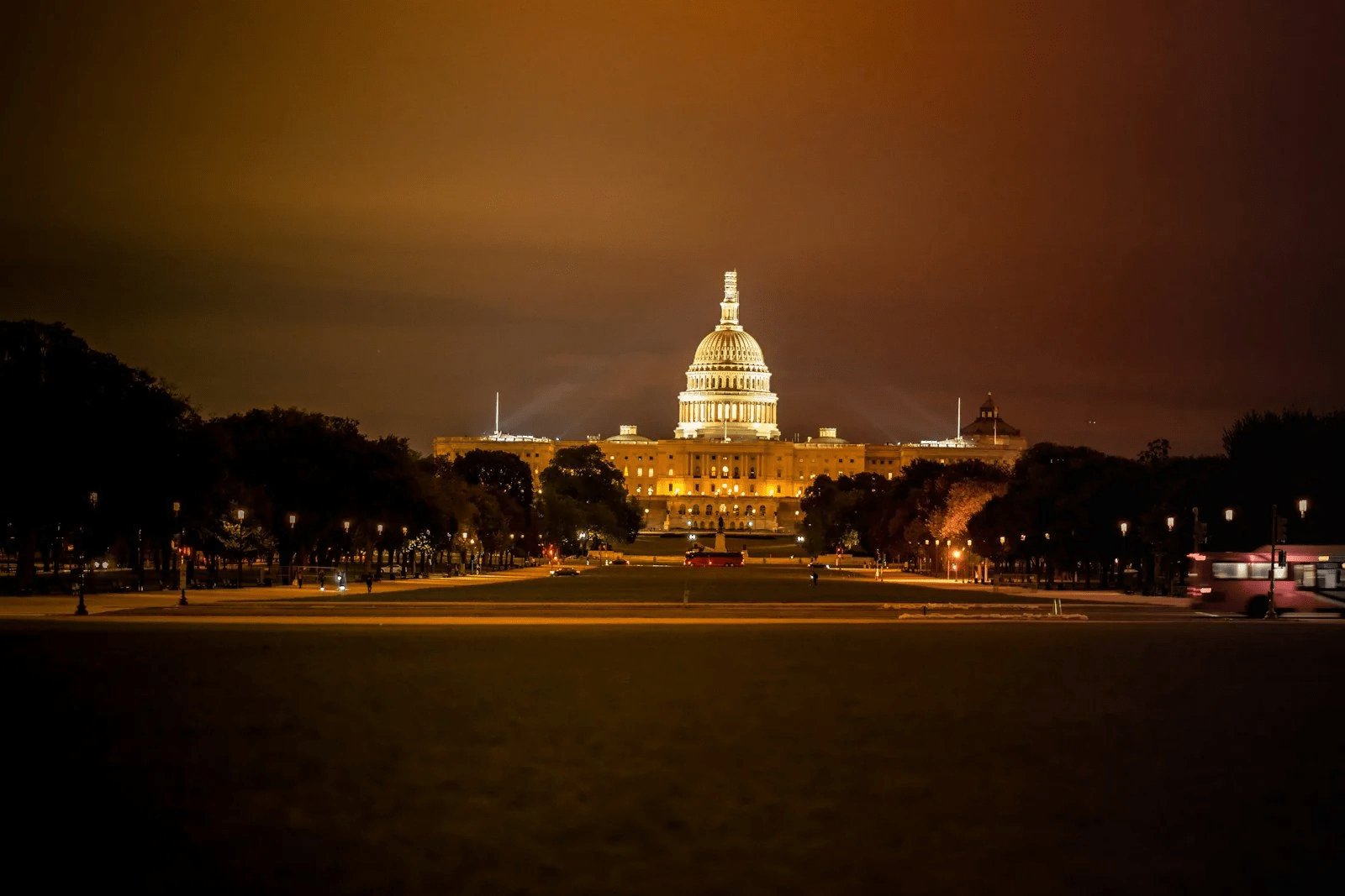 U.S. Lawmakers Reportedly Pushing Higher Defense Spending on Quantum as China Race Intensifies