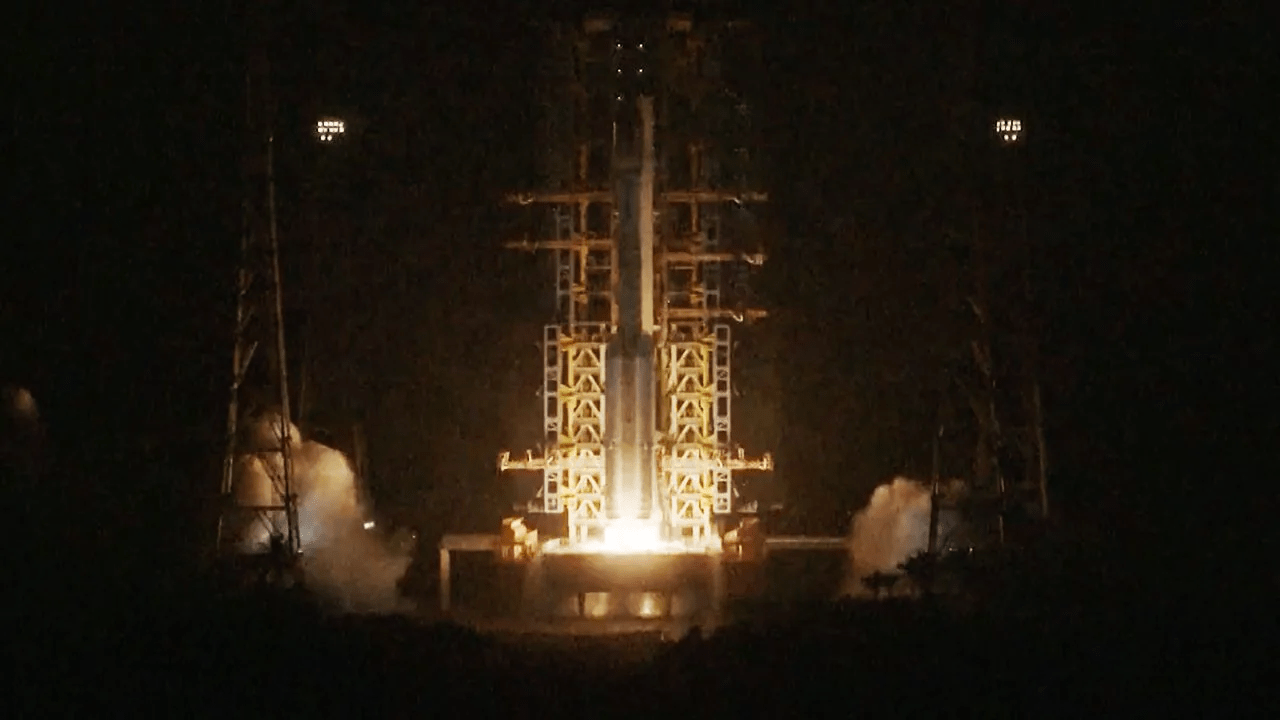 Chinese rocket explodes less than 90 seconds after liftoff
