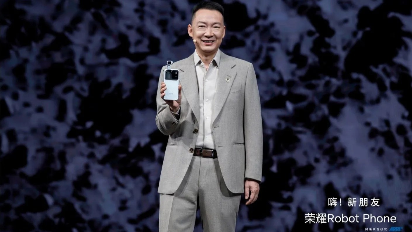 Honor’s Robot Phone is finally here: ARRI partnership, Agile Gimbal spotlight a new future