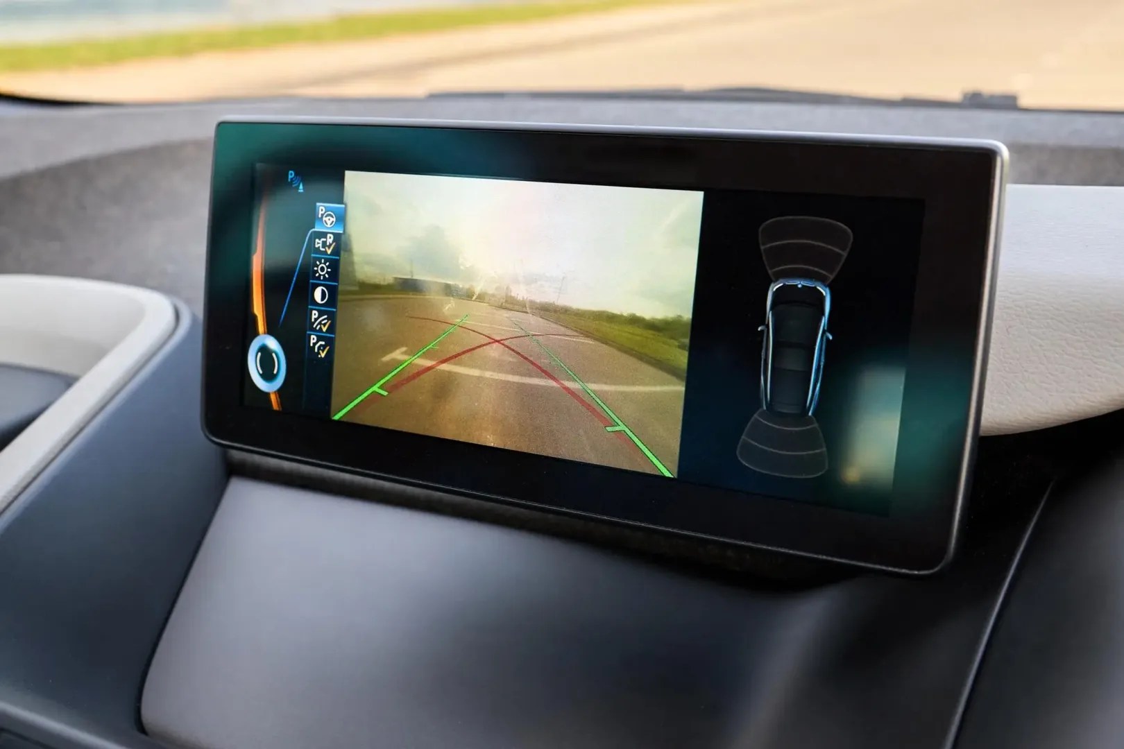 Faulty backup cameras are plaguing tens of millions of US cars
