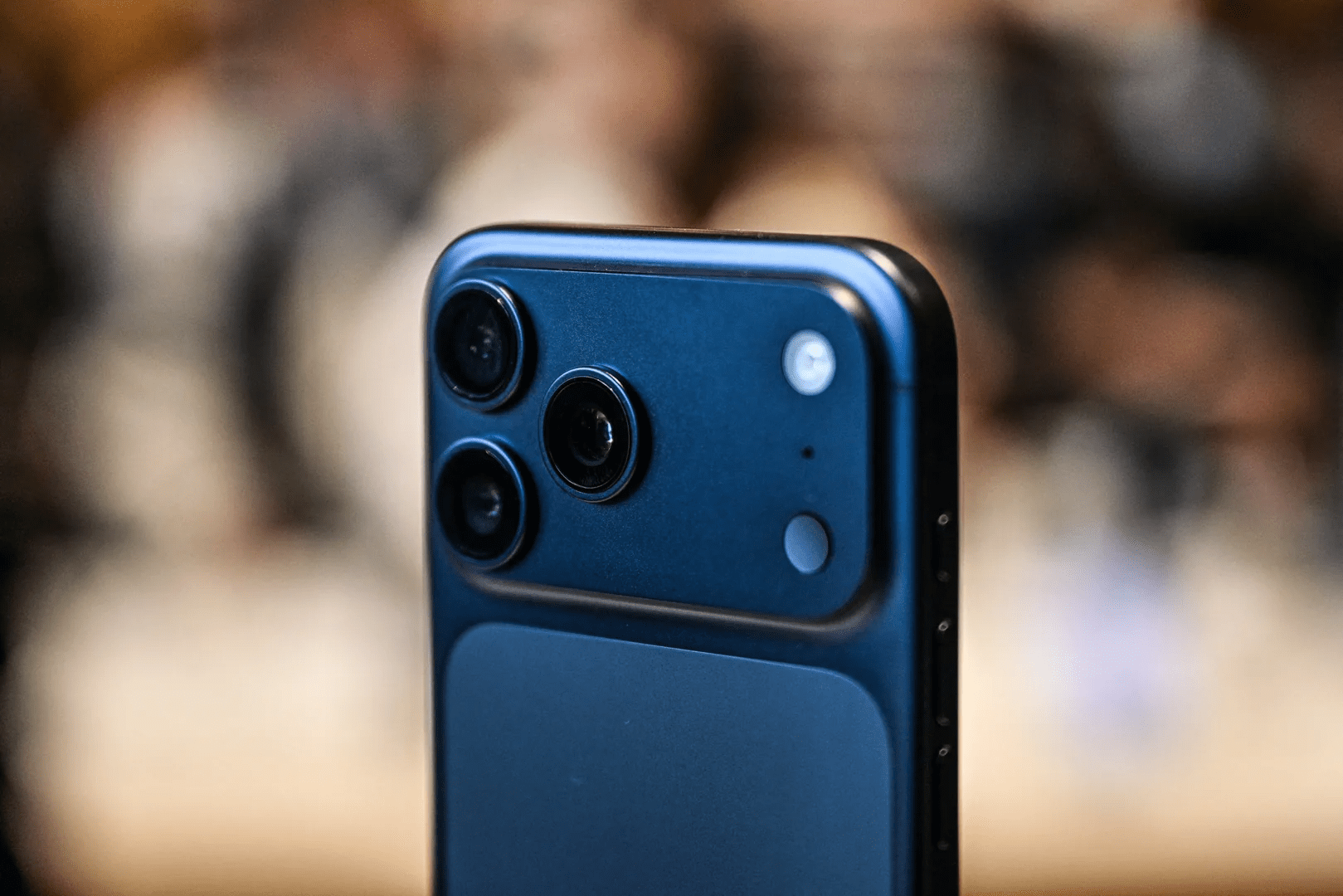 iPhone 18 Pro: 12GB RAM Gates Advanced Apple Intelligence, Mechanical Iris Debuts