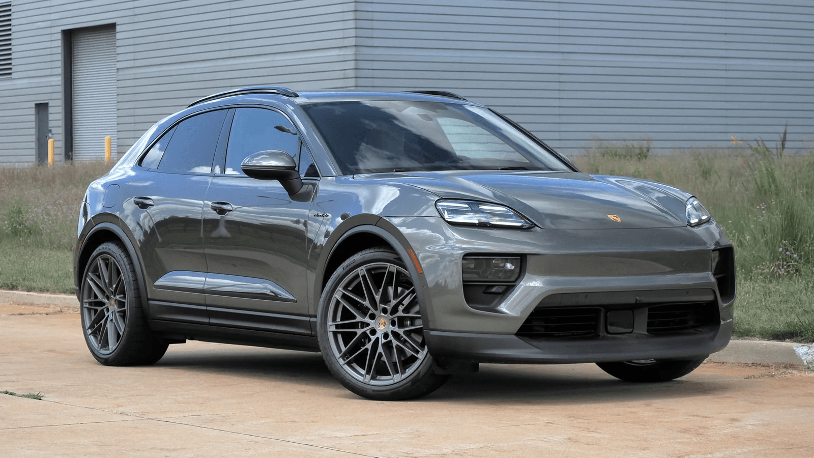 2026 Porsche Macan Electric Review: Neither Cheap Nor Flawless, But That Doesn’t Matter