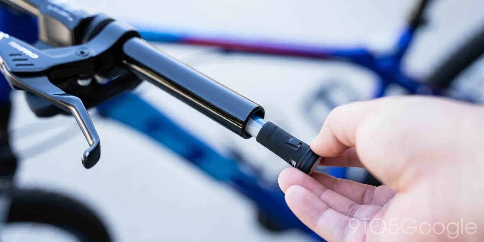 This new Android & iPhone tracker hides in your bike or golf clubs with 3-year battery life [Gallery]
