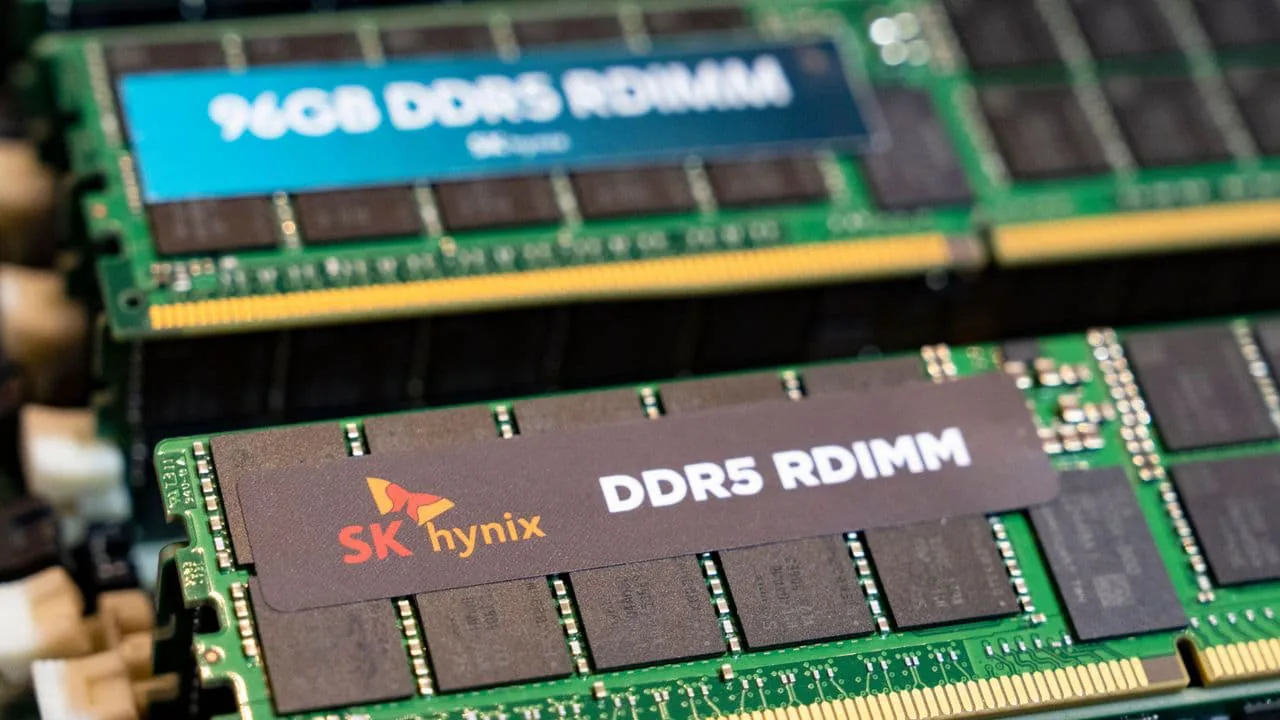 INTC Stock’s Next Boost Could Be Here: Report Says Intel May Land Korea’s SK Hynix As Major Customer
