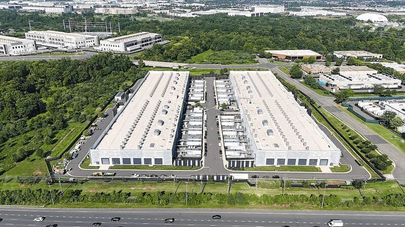 Data center spending to reach US$31.6tn by 2050