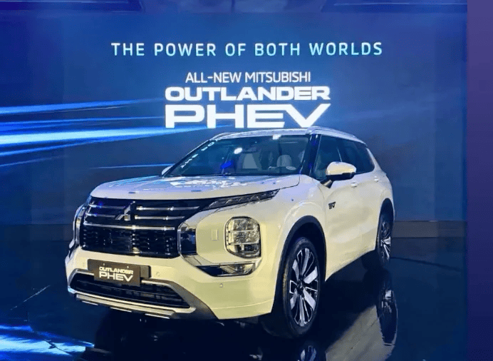 Mitsubishi Continues Bet on PHEV Muscle as Outlander Makes Philippine Return