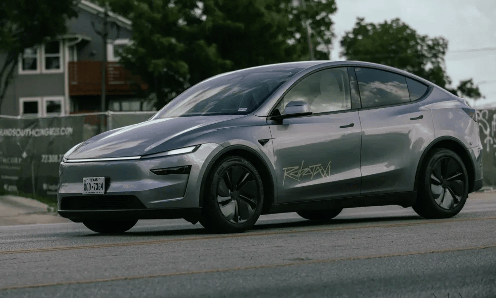 Tesla Robotaxi will be a 24/7 service: here’s when