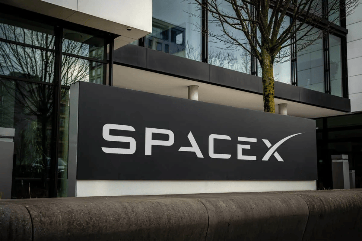 Up 19% in a month, could the SpaceX share price keep going?