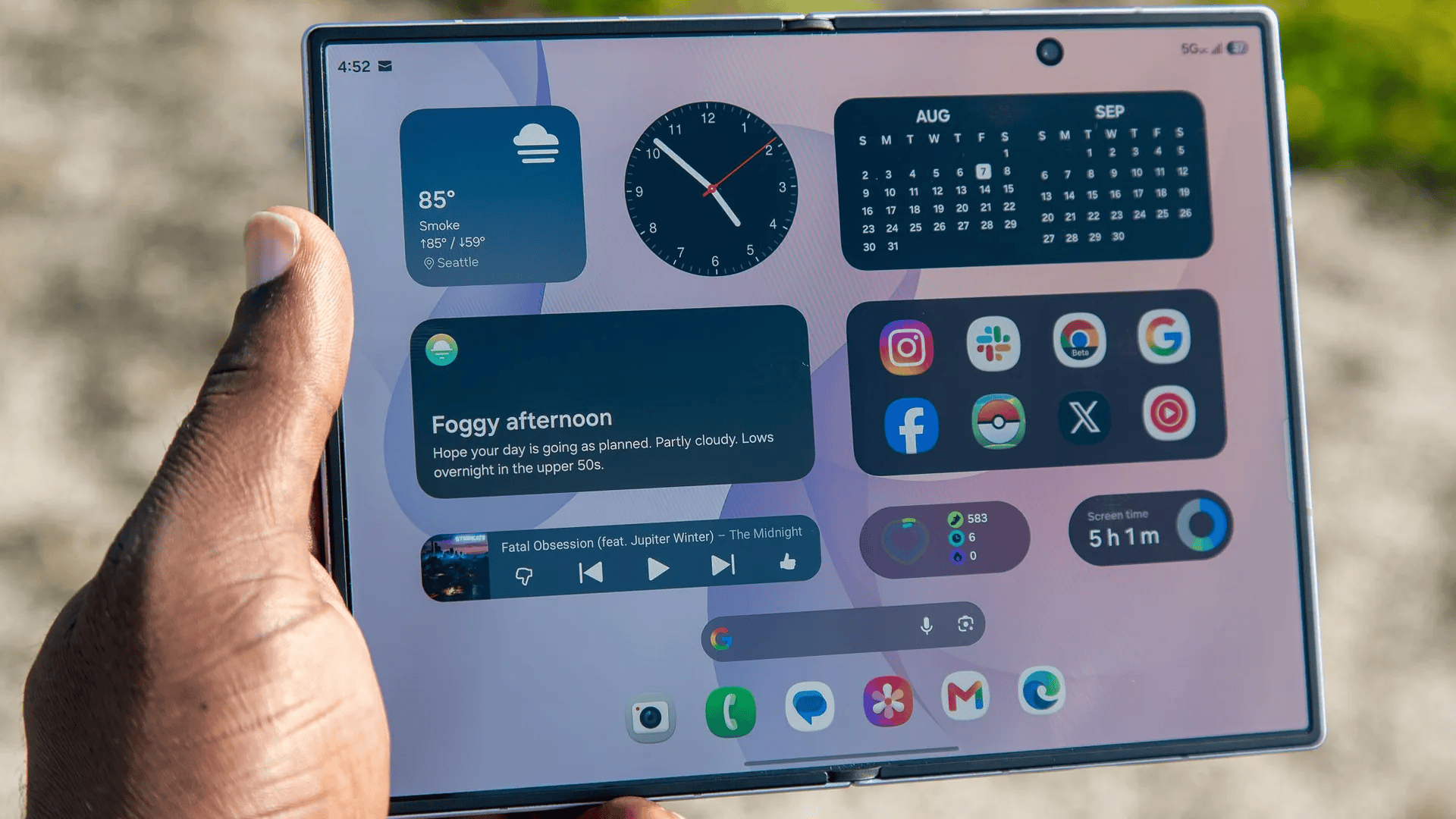 Samsung explains Galaxy Z Fold 8 screen bend is intentional to avoid damage
