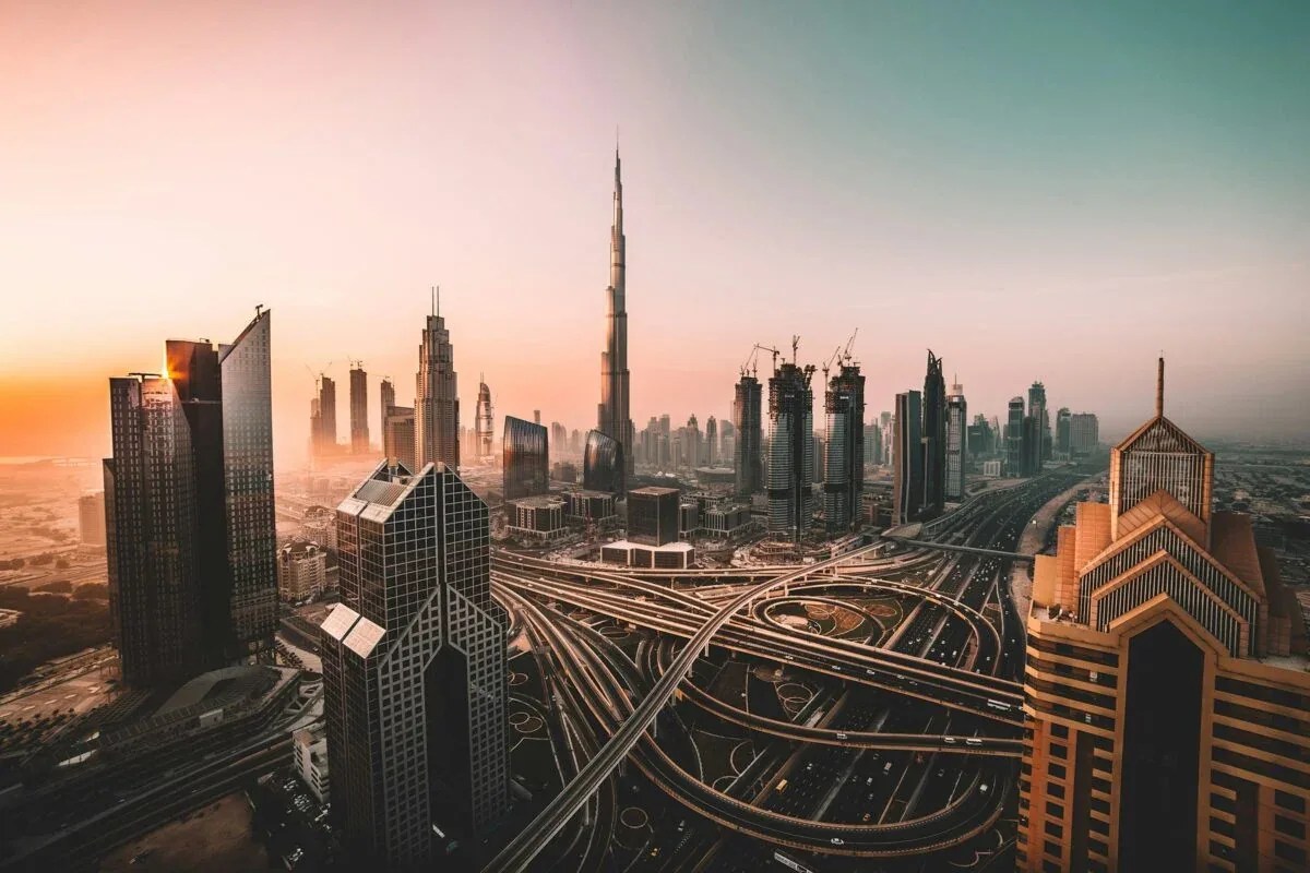 Why Dubai’s Tech-Savvy Entrepreneurs And Business Leaders Are Choosing Car Rental In Dubai