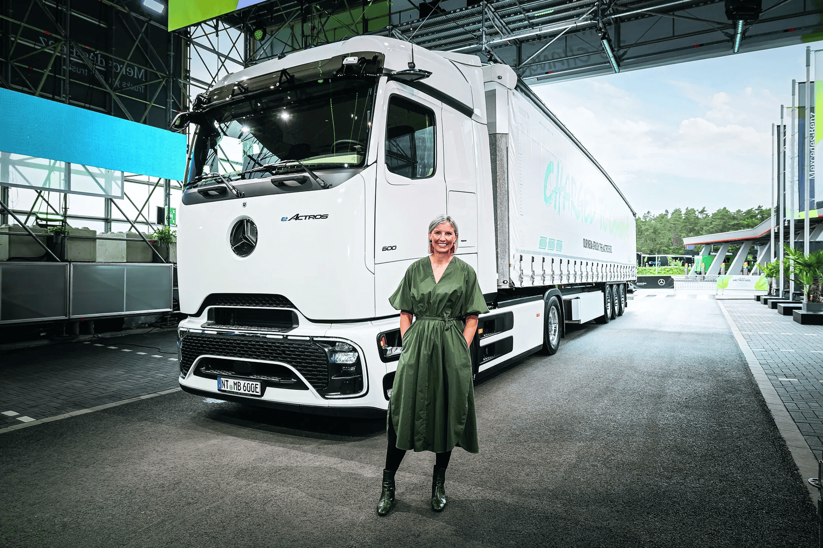 Karin Rådström is steering Daimler Truck in a new direction as the world’s biggest truckmaker faces a growing challenge from China