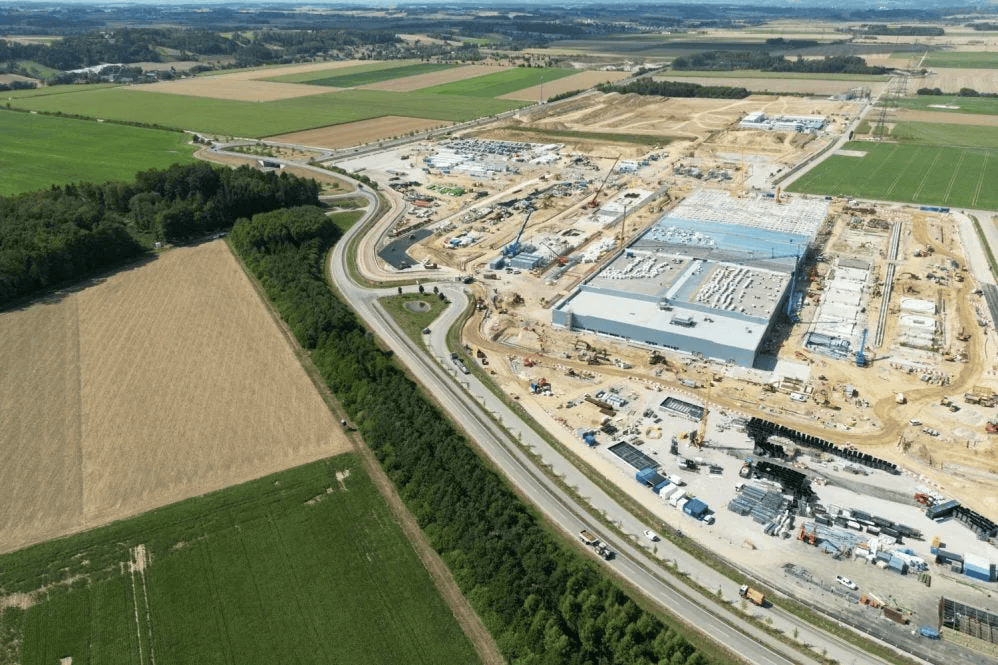 Inside the effort to make data centers pay their share of electricity costs: SAN