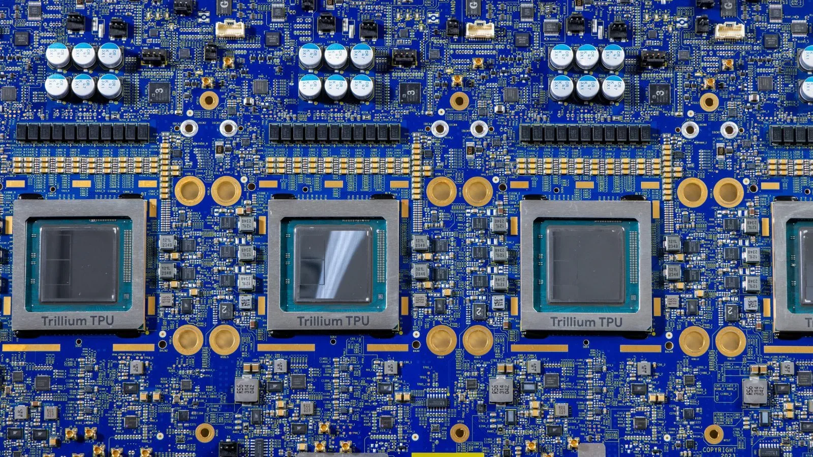 China’s CXMT says new memory-chip platform enters mass production