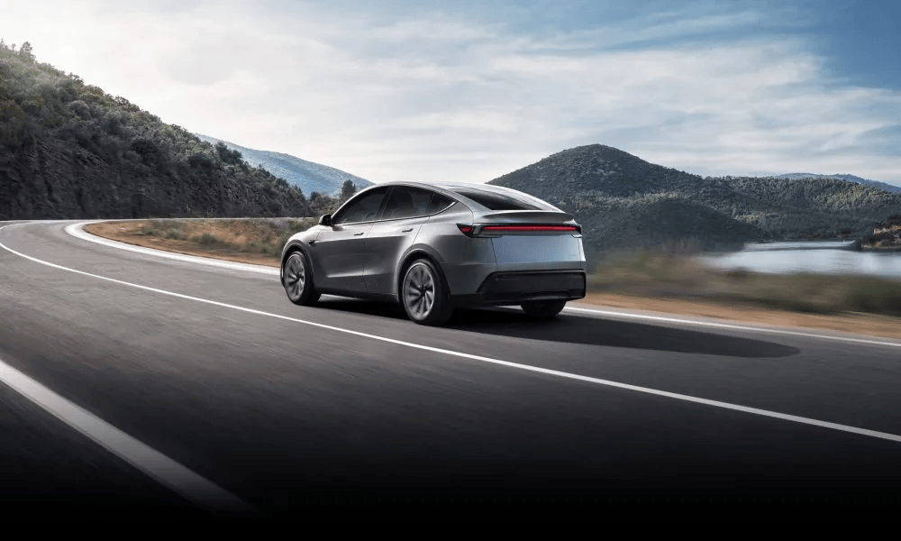 Tesla Full Self-Driving expands to another European country