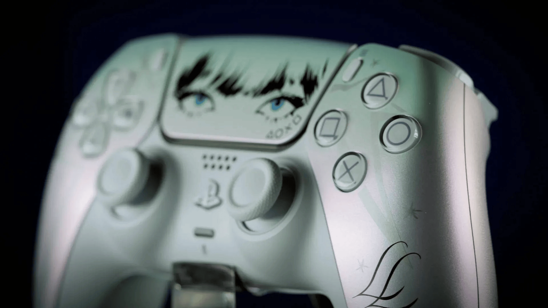 Sony is teaming up with Blackpink’s Lisa to release a limited edition DualSense controller, and I need it in my area