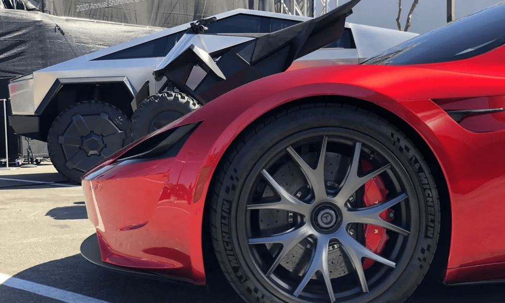 Tesla’s surprise Roadster video hints the 2017 design is gone