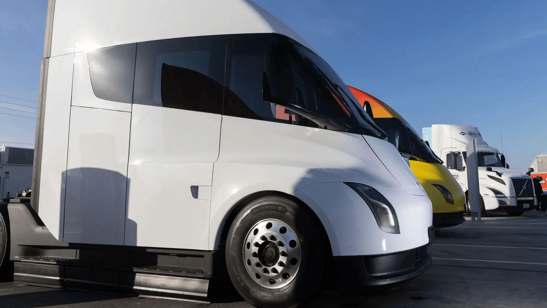 B.C. trucking firm installs Canada’s first two Tesla Megachargers