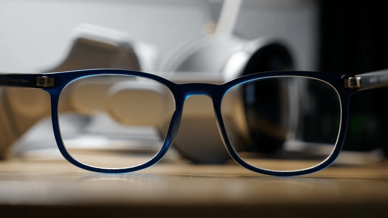 Apple’s smart glasses predicted for 2027, upgraded Apple Vision Pro 2028