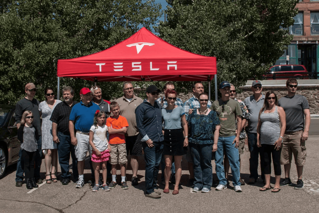 Electric Car Rally in Creek Generates Huge Turnout – By Rick Langenberg