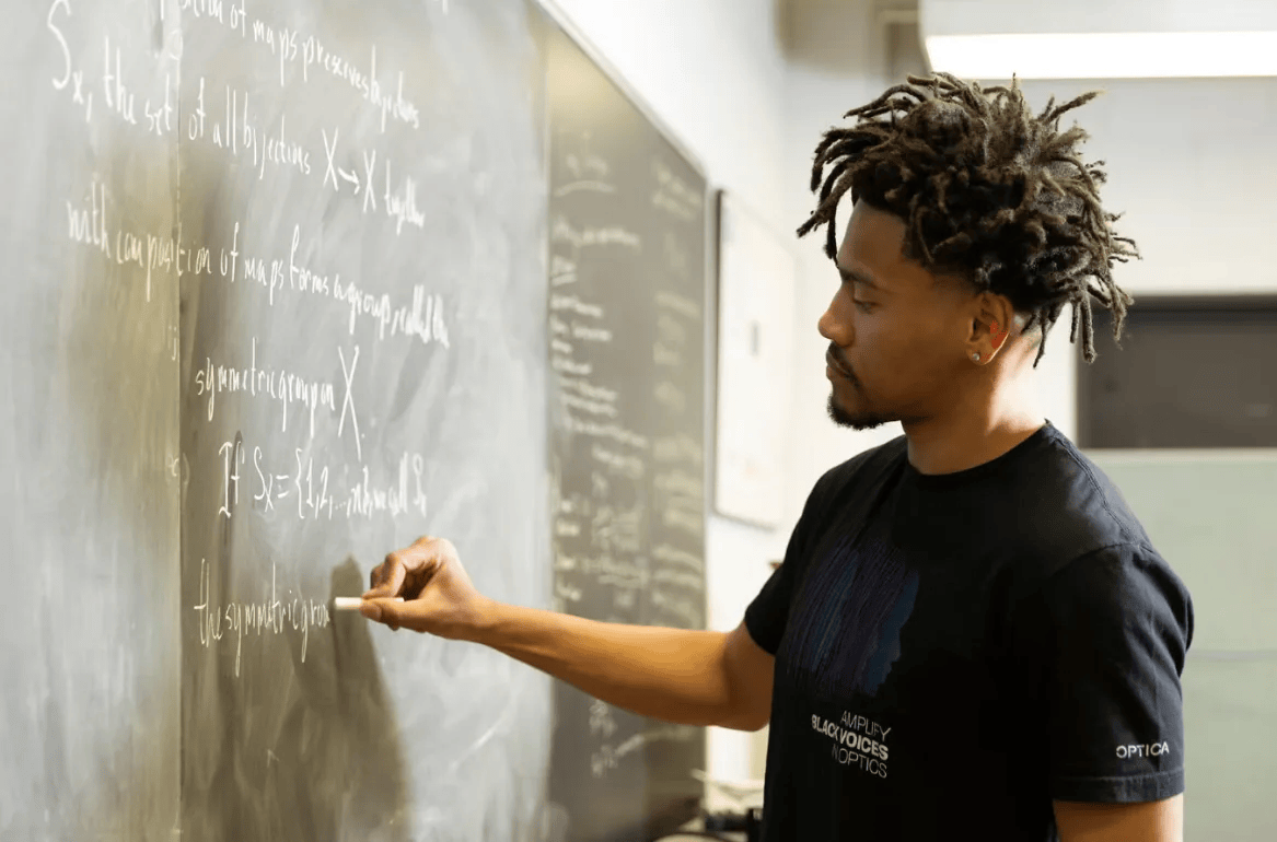 UIC Joins Midwest Quantum Collaboratory