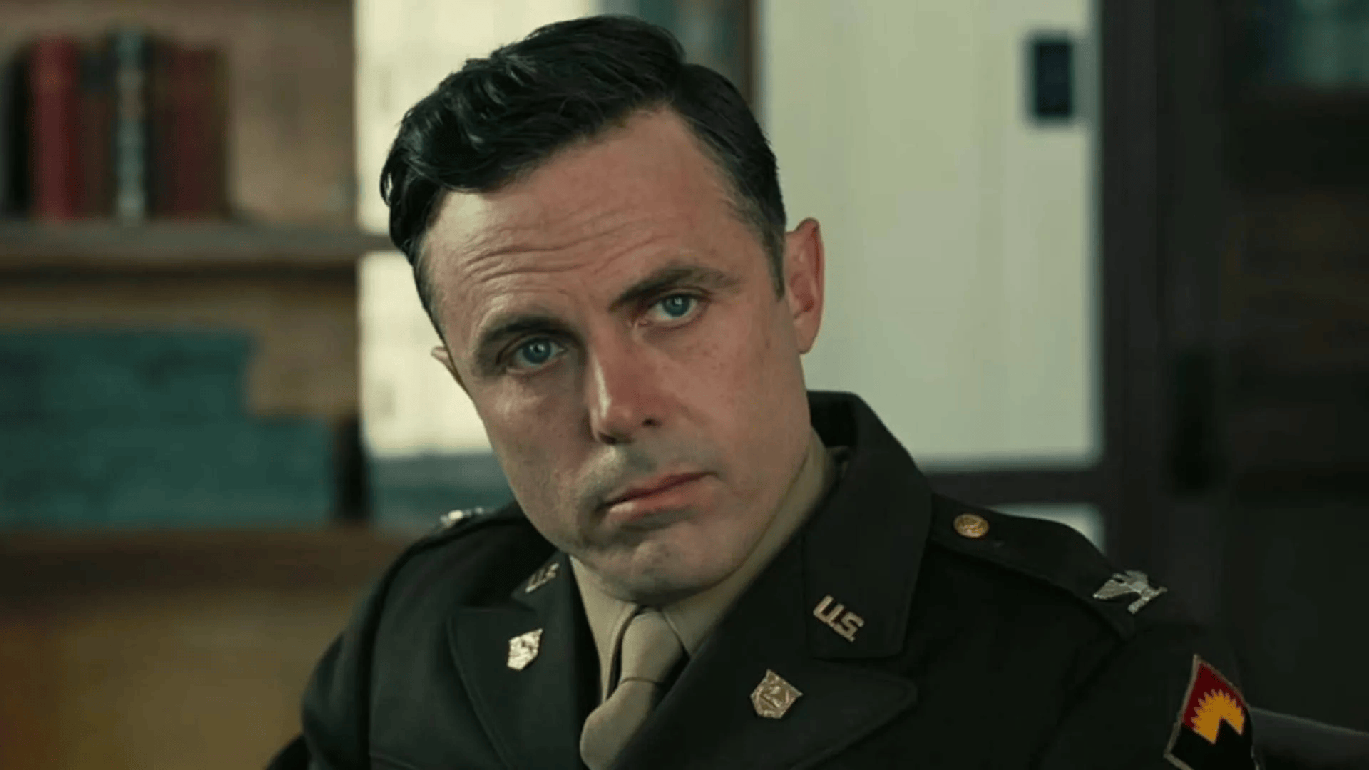 Oppenheimer actor asked Christopher Nolan to settle a Tenet debate and was “embarrassed” by the “obvious” answer