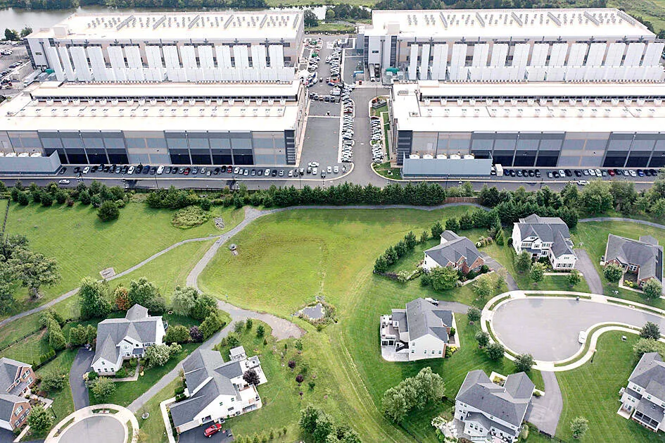 Amazon makes vow to data center towns