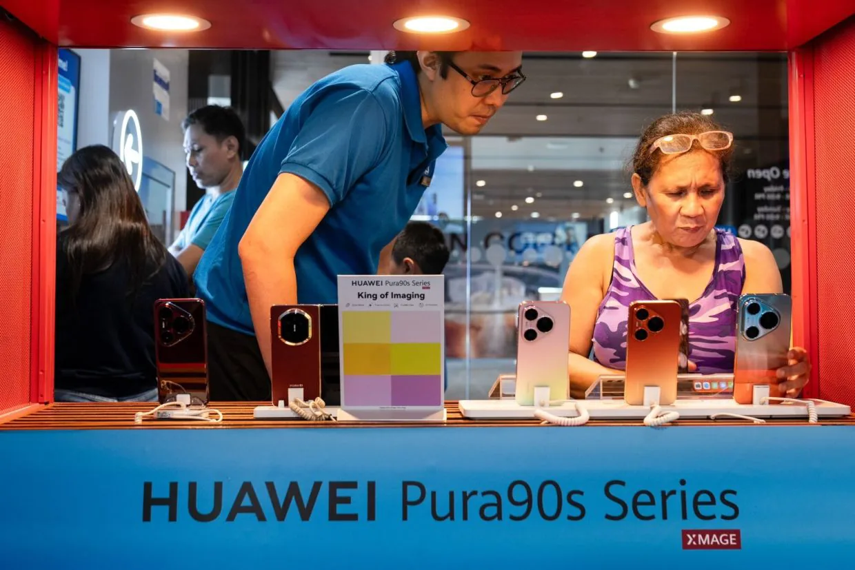 Huawei predicts more smartphone price hikes due to memory crunch