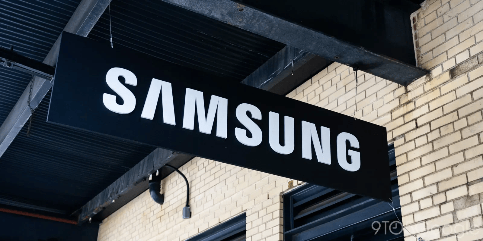 Samsung’s over-ear headphones might be called ‘Galaxy Studio’
