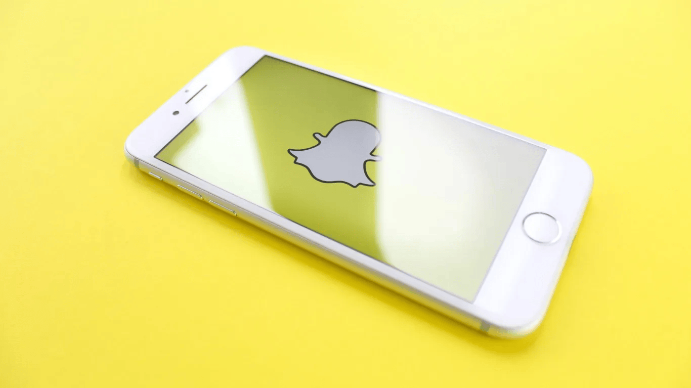 Snap Jumps 7% as Social Media Names Rally; Pinterest Climbs 3%, Meta Holds Flat