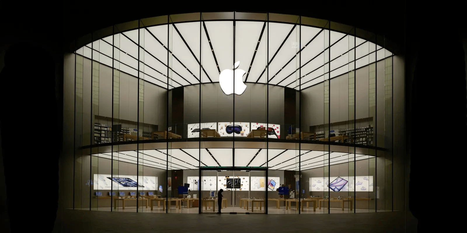 IDC: Apple gains ground as China’s smartphone shipments plunge 15.4% in Q3 2026