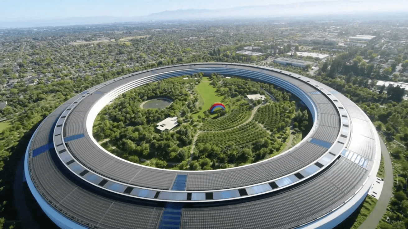 Apple nabs Meta VP for global litigation chief role