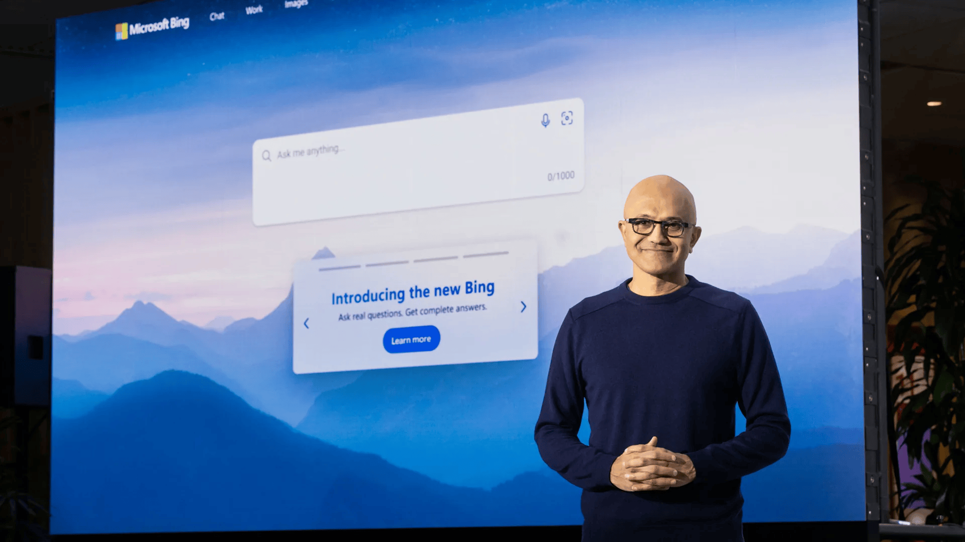 Microsoft promised fewer Windows 11 ads, but its wallpaper app acts like adware, opening Bing when you click your desktop