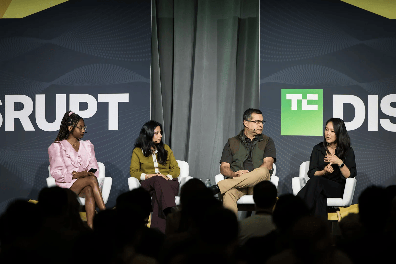 Investors break down how founders can raise a Series A today