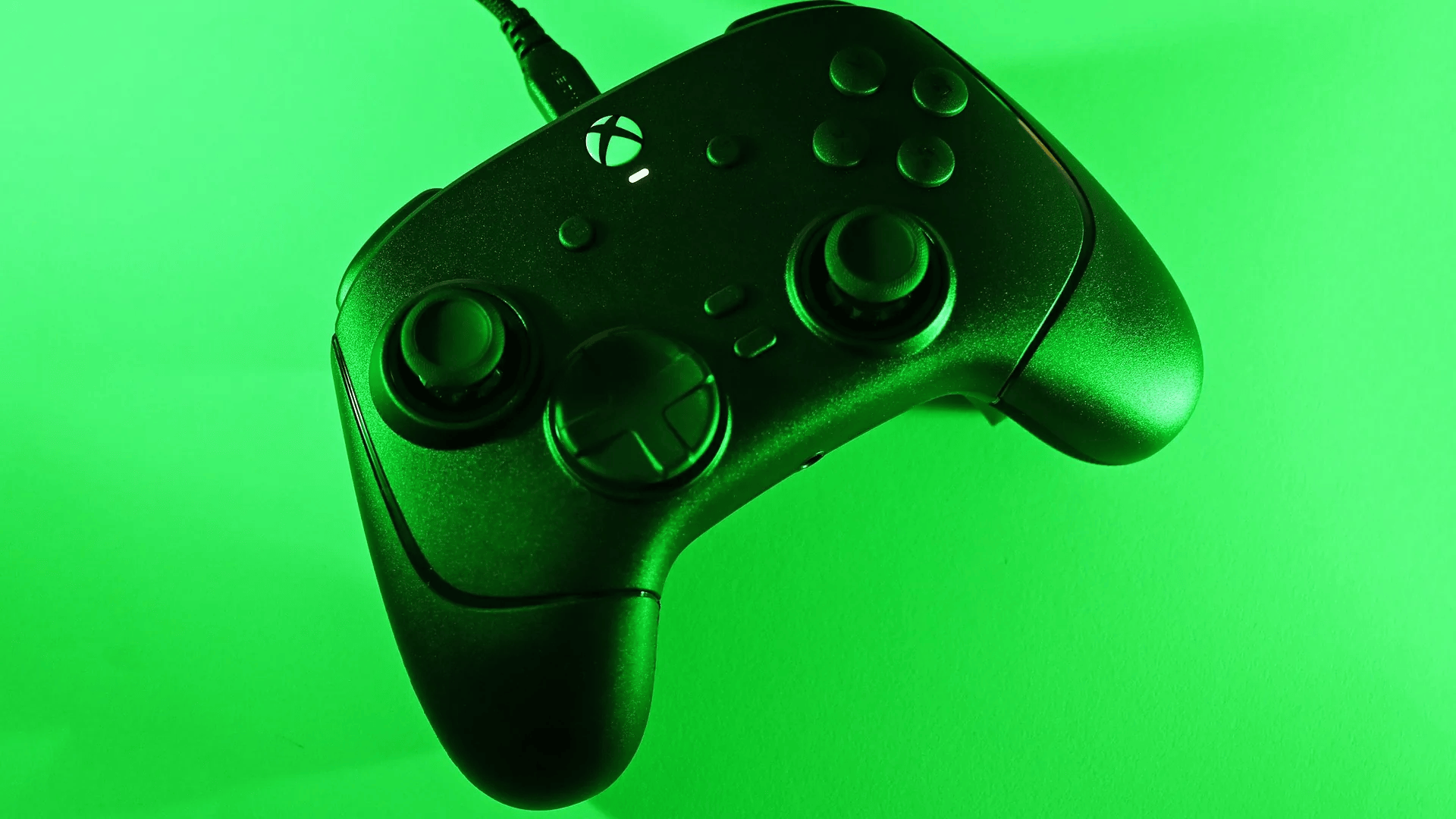 Razer Wolverine V4 Pro (Xbox, PC) controller review — The new standard.