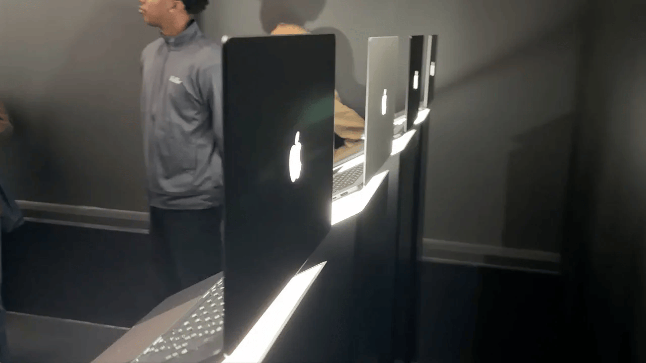It’s back – the glowing Apple logo makes a return on MacBook Pro at last
