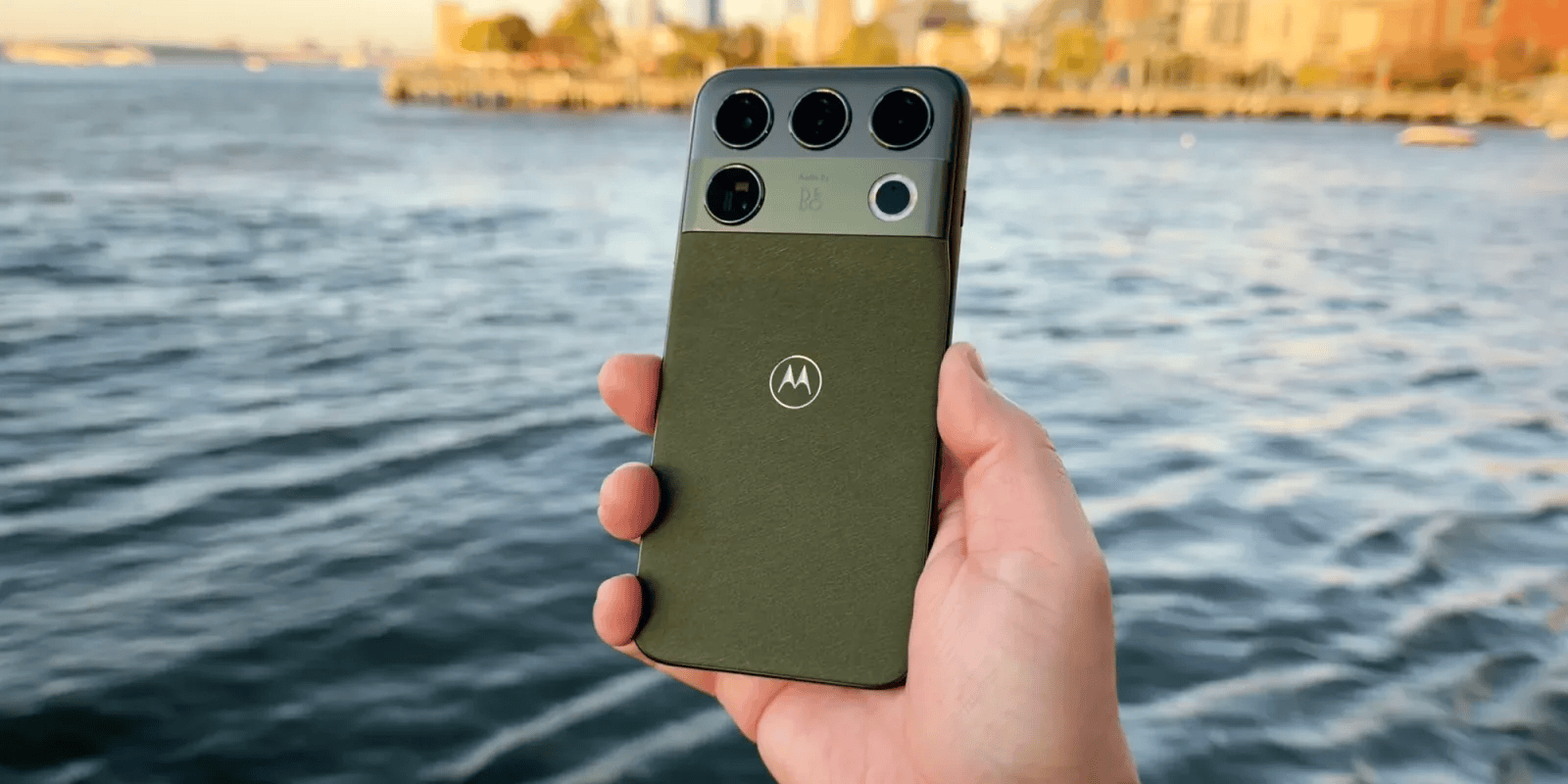 Motorola Signature 27 specs detailed in new video, including Tandem OLED display